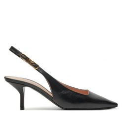 Czółenka Emporio Armani. Czarne czółenka Emporio Armani, bez wzorów, bez obcasa, bez zapięcia. Za 1,129.00 zł.