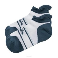 Skarpety tenisowe Diadora Socks Court. Białe skarpetki Diadora, bez wzorów, z elastanu. Za 42.99 zł.