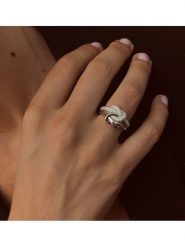 Les Petites Précieuses Srebrny pierścionek z cyrkoniami rozmiar: 50. Szare pierścionki Les Petites Précieuses, z cyrkonią, srebrne. Za 217.99 zł.