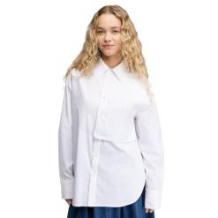 Damska rozpinana koszula oversize z długim rękawem Siroko Marlene-W White. Białe koszule SIROKO, bez wzorów, z bawełny, klasyczne, bez kołnierzyka, bez ramiączek. Za 211.00 zł.