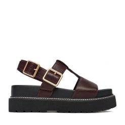 Sandały JENNY. Czerwone sandały Jenny, bez wzorów, bez obcasa, na koturnie, bez zapięcia. Za 159.99 zł.