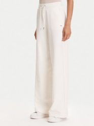 Guess Spodnie dresowe V5YB19 KBSL2 Écru Regular Fit. Spodnie dresowe Guess, z aplikacjami, z dresówki. Za 259.99 zł.