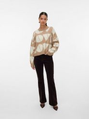 Vero Moda Sweter w kolorze beżowym rozmiar: XS. Brązowe swetry Vero Moda, xs, bez wzorów, z wełny, bez ramiączek. Za 74.11 zł.