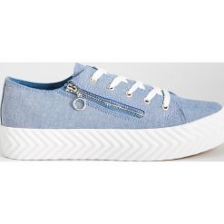 Trampki z ozdobnym zamkiem - Niebieski. Trampki marki Sinsay. Za 59.99 zł.