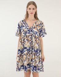 Sukienka mini w kwiaty. Niebieskie sukienki Unisono, l, bez wzorów, z wiskozy, bez kołnierzyka, bez ramiączek, mini. Za 179.00 zł.