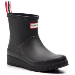 Kalosze Hunter. Czarne kalosze Hunter, bez wzorów, bez zapięcia. Za 339.99 zł.