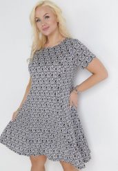 Czarno-Bezowa Sukienka Mini w Drobne Kwiaty Eudolla. Czarne sukienki Born2be, m, bez wzorów, bez kołnierzyka, bez ramiączek, mini, rozkloszowane. W wyprzedaży za 48.99 zł.
