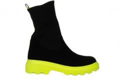 Botki Bayla-200 129 T-01 15-TB Limon 200013, Czarny, Skóra naturalna - 37. Czarne botki Bayla, bez wzorów, ze skóry, eleganckie, bez obcasa, bez zapięcia. W wyprzedaży za 269.00 zł.