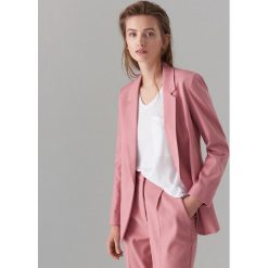 Klasyczna marynarka - Różowy. Marynarki i żakiety Mohito. Za 179.99 zł.
