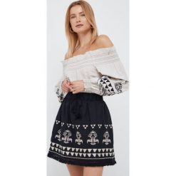 Sisley bluzka lniana damska kolor beżowy z aplikacją. Brązowe bluzki Sisley, l, z aplikacjami, z tkaniny, bez kołnierzyka, bez ramiączek. Za 379.99 zł.