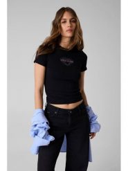 Guess T-Shirt 183486 Czarny Classic Fit. Czarne t-shirty Guess, l, z aplikacjami, bez kołnierzyka, bez ramiączek. Za 159.99 zł.