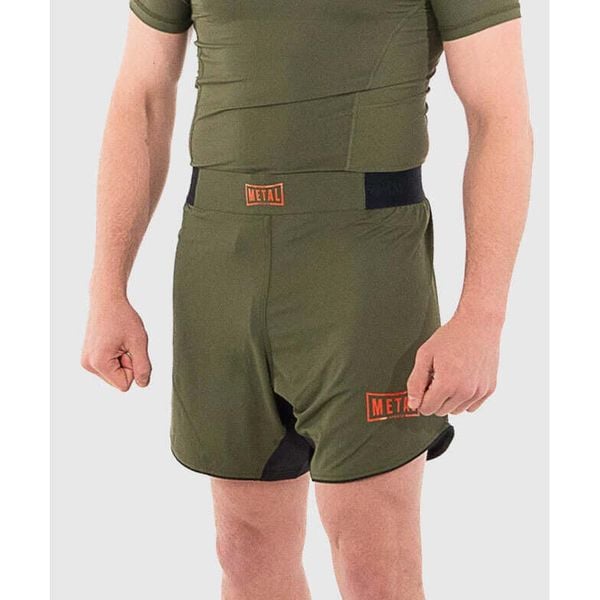 Krótka MMA Metal Boxe. Zielone szorty METAL BOXE, bez wzorów, sportowe. Za 173.00 zł.
