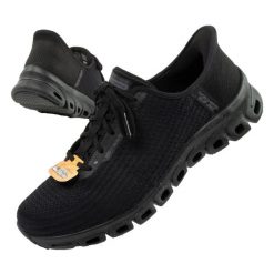 Buty sportowe damskie Skechers Glide Step wodoodporne Slip-ins. Czarne buty sportowe lifestyle Skechers, bez wzorów, bez zapięcia, trekkingowe. Za 279.00 zł.