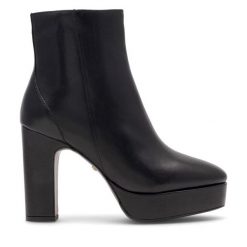 Botki Gino Rossi. Czarne botki Gino Rossi, bez wzorów, bez obcasa, na słupku, bez zapięcia. Za 229.99 zł.