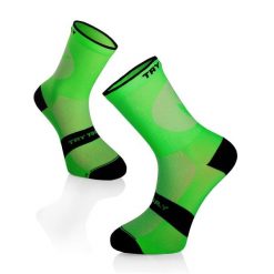 Skarpety rowerowe SKARPETKI ROWEROWE LEKKIE Fluo Green. Zielone skarpetki TRY TO FLY, bez wzorów, z elastanu. Za 57.48 zł.