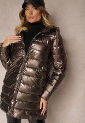 Brązowa Pikowana Kurtka z Kapturem Zinilla. Brązowe kurtki Renee, l, bez wzorów, z jeansu, eleganckie, z kapturem. W wyprzedaży za 139.99 zł.