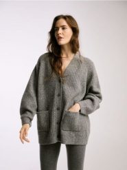 Kardigan oversize z dodatkiem wełny - szary. Szare swetry Reserved, l, bez wzorów, z dzianiny, bez ramiączek. Za 159.99 zł.