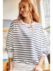 Olalook Bluza w kolorze biało-czarnym rozmiar: M. Czarne bluzy Olalook, m, bez wzorów, bez kaptura. Za 74.81 zł.