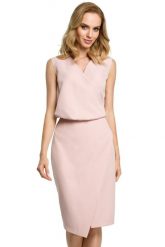 Sukienka elegancka ołówkowa do pracy kopertowy dekolt różowa. Czerwone sukienki Sukienki.shop, do pracy, s, bez wzorów, biznesowe, bez kołnierzyka, bez ramiączek, kopertowe. Za 129.00 zł.