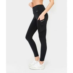 Legginsy z kieszeniami Carpatree Libra czarne. Czarne legginsy Carpatree, bez wzorów, z materiału, sportowe. W wyprzedaży za 169.99 zł.