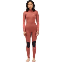 Pianka do pływania damska Billabong 3/2 mm Synergy Back Zip red clay. Brązowe kombinezony Billabong, bez wzorów, z neoprenu, eleganckie, bez kołnierzyka, bez ramiączek. Za 409.99 zł.