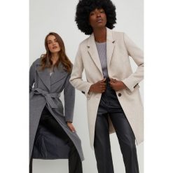 Answear Lab płaszcz wełniany kolor beżowy przejściowy. Brązowe płaszcze Answear Lab, l, bez wzorów, z wełny, klasyczne, bez kaptura. Za 479.99 zł.
