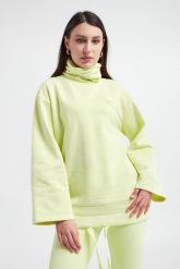 Bluza dresowa damska KARL LAGERFELD. Bluzy KARL LAGERFELD, s, bez wzorów, z dresówki, bez kaptura. W wyprzedaży za 656.67 zł.