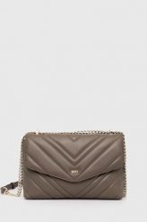 Dkny torebka skórzana kolor brązowy. Brązowe listonoszki DKNY, bez wzorów, na ramię, pikowane, bez dodatków. Za 1,689.90 zł.