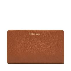 Portfel Coccinelle. Brązowe portfele Coccinelle, bez wzorów. Za 549.99 zł.