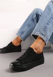 Czarne Klasyczne Trampki Przed Kostkę Xarosa. Czarne trampki Renee, bez wzorów, z jeansu, klasyczne, przed kostkę, bez zapięcia. W wyprzedaży za 35.99 zł.