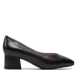 Czółenka Caprice. Czarne czółenka Caprice, bez wzorów, bez obcasa, bez zapięcia. Za 239.99 zł.