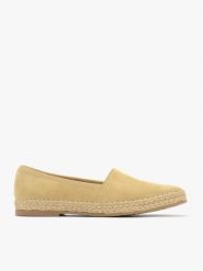 Damskie espadryle w kolorze piaskowym. Brązowe espadryle Ryłko, bez wzorów, ze skóry, bez obcasa, na płaskiej podeszwie. W wyprzedaży za 179.99 zł.