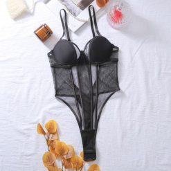 Body push-up z efektem modelującym sylwetkę Irmgard. Czarne body i gorsety Intica, bez wzorów, z materiału, bez ramiączek. Za 139.00 zł.