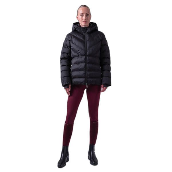 Damska kurtka z kapturem PS of Sweden Penelope Puffer. Czarne kurtki PS OF SWEDEN, bez wzorów, z puchu, z kapturem. W wyprzedaży za 762.00 zł.