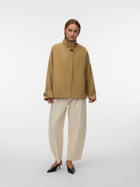 Vero Moda Kurtka przejściowa w kolorze beżowym rozmiar: L. Brązowe kurtki Vero Moda, l, bez wzorów, bez kaptura. Za 148.61 zł.