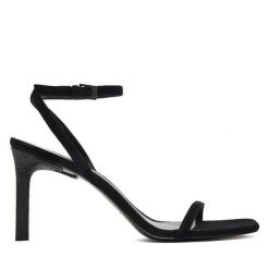 Sandały Tory Burch. Czarne sandały Tory Burch, bez wzorów, bez obcasa, na szpilce, bez zapięcia. Za 2,119.00 zł.