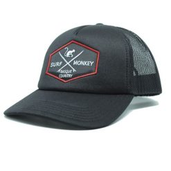 Czapka Trucker pikowana / Uniwersalny rozmiar (Czarny/Czarny). Czarne czapki z daszkiem SURF MONKEY, z aplikacjami, z poliesteru, sportowe. Za 159.95 zł.