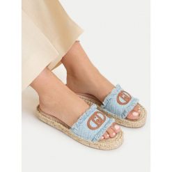 Klapki Liu Jo. Niebieskie klapki Liu Jo, bez wzorów, bez obcasa, bez zapięcia. Za 251.99 zł.
