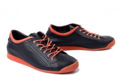 MANITU 850165-01 schwarz, półbuty damskie. Czarne półbuty wsuwane Manitu, na lato, bez wzorów, ze skóry, bez obcasa. Za 297.41 zł.