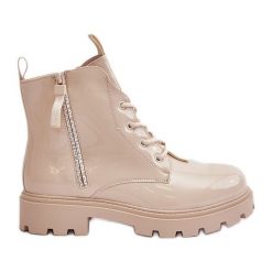 Lakierowane Botki Workery Damskie Ocieplane Z Napisami Beżowe Zinfreya beżowy. Brązowe botki bez wzorów, z lakierowanej skóry, eleganckie, bez obcasa, bez zapięcia. Za 180.18 zł.