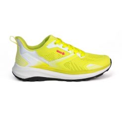 Uniwersalne buty wielofunkcyjne SAYA Izas. Żółte buty trekkingowe IZAS, bez wzorów, z meshu, bez zapięcia, trekkingowe. Za 269.52 zł.