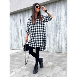 Koszula Cool Black. Czarne koszule ClothStore, bez wzorów, z bawełny, bez kołnierzyka, bez ramiączek. Za 139.00 zł.