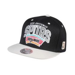 Czapka San Antonio Spurs. Czarne czapki z daszkiem Mitchell & Ness, bez wzorów, sportowe. Za 225.00 zł.