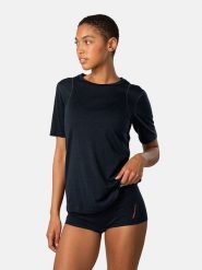 KARI TRAA Koszulka sportowa "Embla" w kolorze granatowym rozmiar: M. Niebieskie t-shirty sportowe Kari Traa, m, bez wzorów, z wełny, bez ramiączek, outdoorowe. Za 173.99 zł.