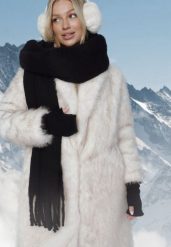 Czarny Szalik z Ozdobnymi Frędzlami Esariana. Czarne szaliki i kominy Born2be, bez wzorów, klasyczne. Za 44.99 zł.