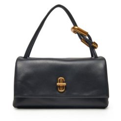 Torebka Marc Jacobs. Czarne torebki klasyczne Marc Jacobs, bez wzorów, klasyczne, bez dodatków. Za 1,639.00 zł.
