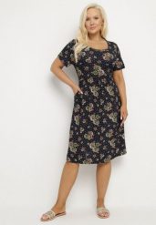 Granatowo-Beżowa Rozkloszowana Sukienka w Kwiatowy Wzór Lumilisse. Niebieskie sukienki Born2be, na co dzień, xl, bez wzorów, eleganckie, bez kołnierzyka, bez ramiączek, midi, rozkloszowane. W wyprzedaży za 50.99 zł.