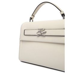 Torebka KARL LAGERFELD. Białe torebki klasyczne KARL LAGERFELD, bez wzorów, klasyczne, bez dodatków. Za 1,299.00 zł.