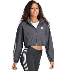 Kurtka damska adidas FI 3S WND WB. Czarne kurtki adidas, na jesień, l, bez wzorów, z materiału, z kapturem. Za 324.99 zł.
