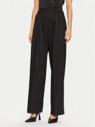 Guess Spodnie materiałowe W5RB68 WGXM2 Czarny Regular Fit. Czarne spodnie materiałowe Guess, z aplikacjami, z materiału. Za 357.00 zł.